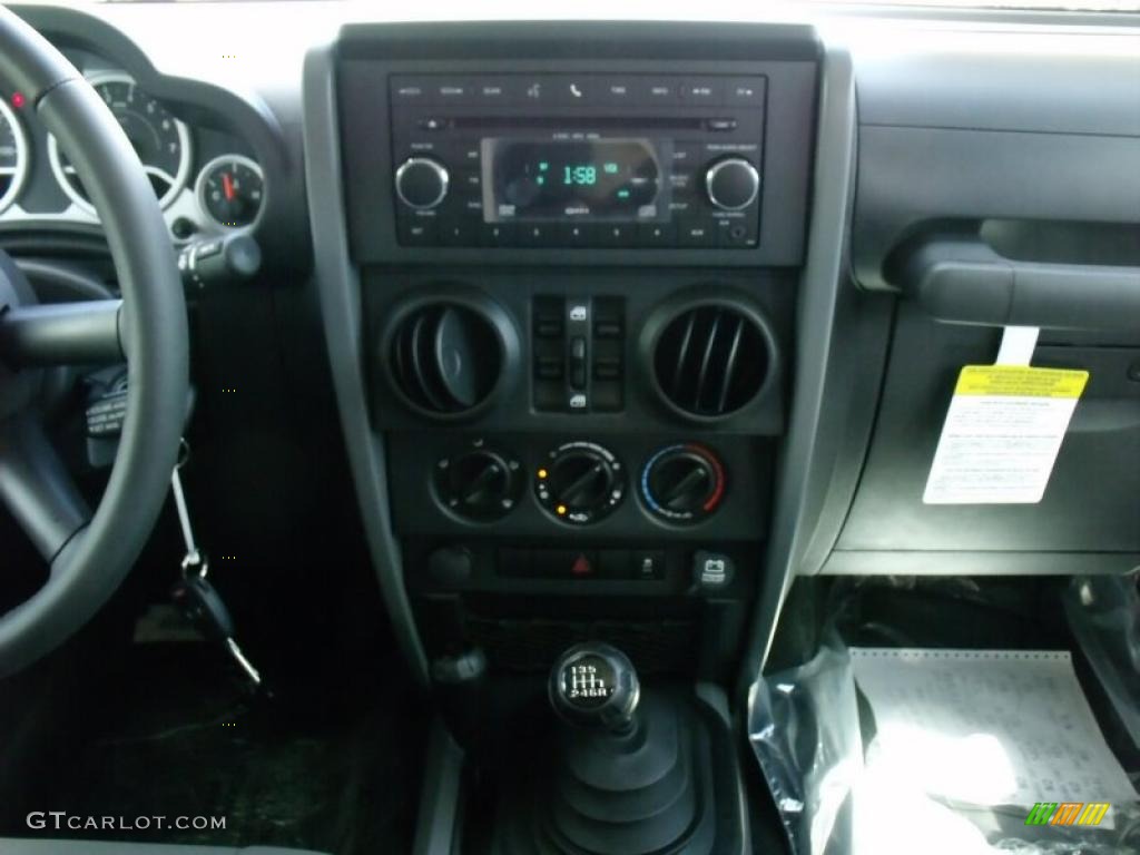2010 Wrangler Unlimited Sport 4x4 - Mango Tango Pearl / Dark Slate Gray/Medium Slate Gray photo #16