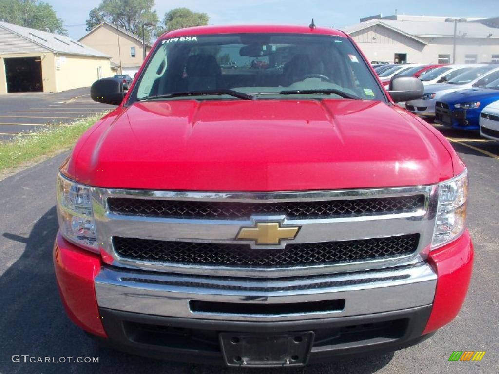 2009 Silverado 1500 LS Extended Cab - Victory Red / Dark Titanium photo #11