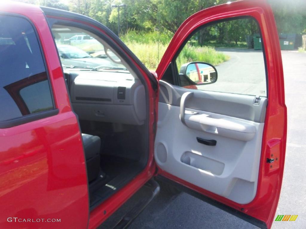 2009 Silverado 1500 LS Extended Cab - Victory Red / Dark Titanium photo #17