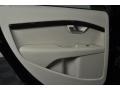 Black - XC70 AWD Photo No. 16