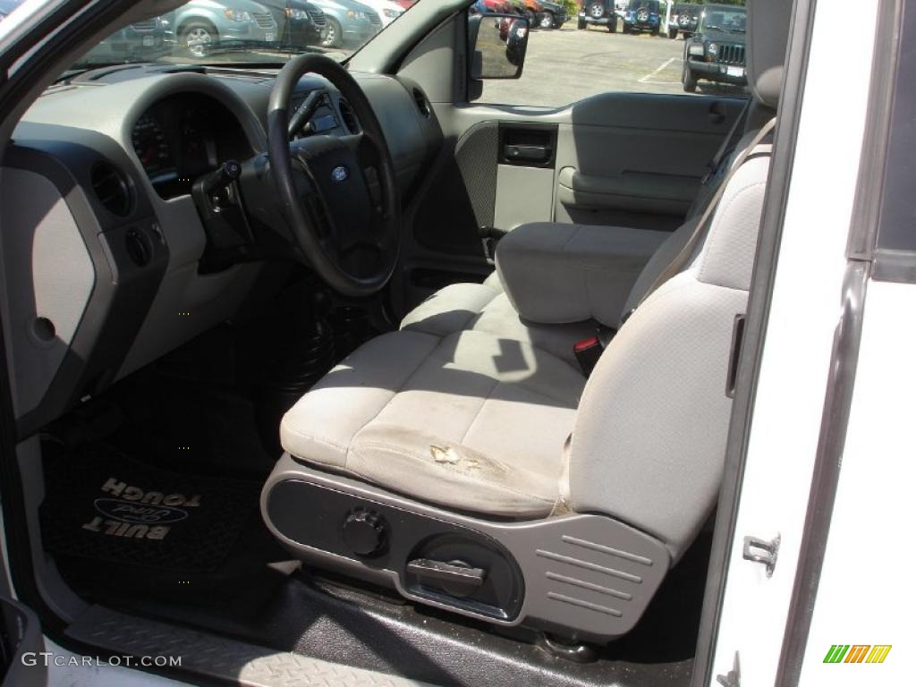 2005 F150 XL SuperCab 4x4 - Oxford White / Medium Flint Grey photo #10