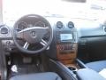 Black - ML 350 4Matic Photo No. 25