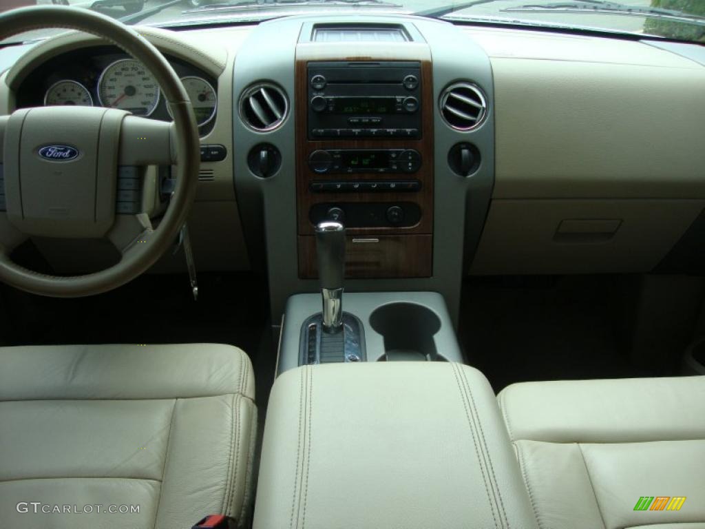 2004 F150 Lariat SuperCrew 4x4 - Oxford White / Tan photo #30