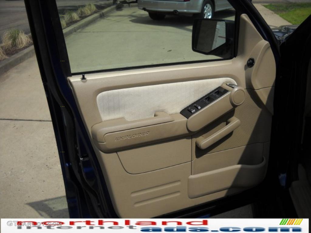 2007 Explorer XLT 4x4 - Dark Blue Pearl Metallic / Camel photo #6