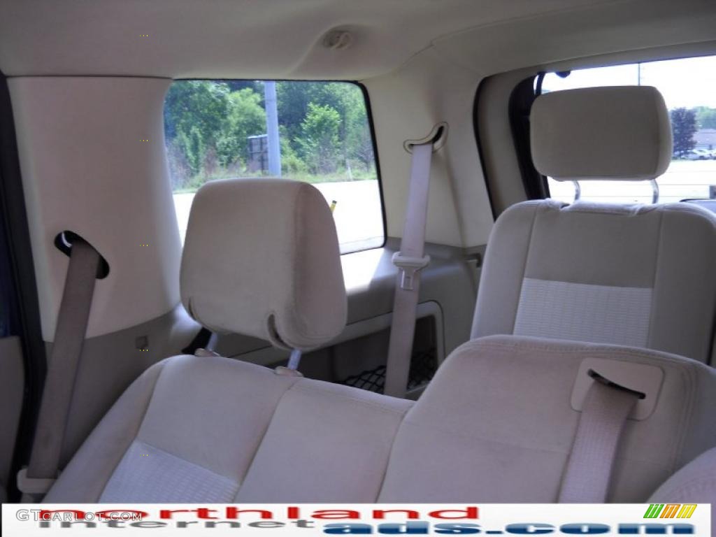 2007 Explorer XLT 4x4 - Dark Blue Pearl Metallic / Camel photo #11