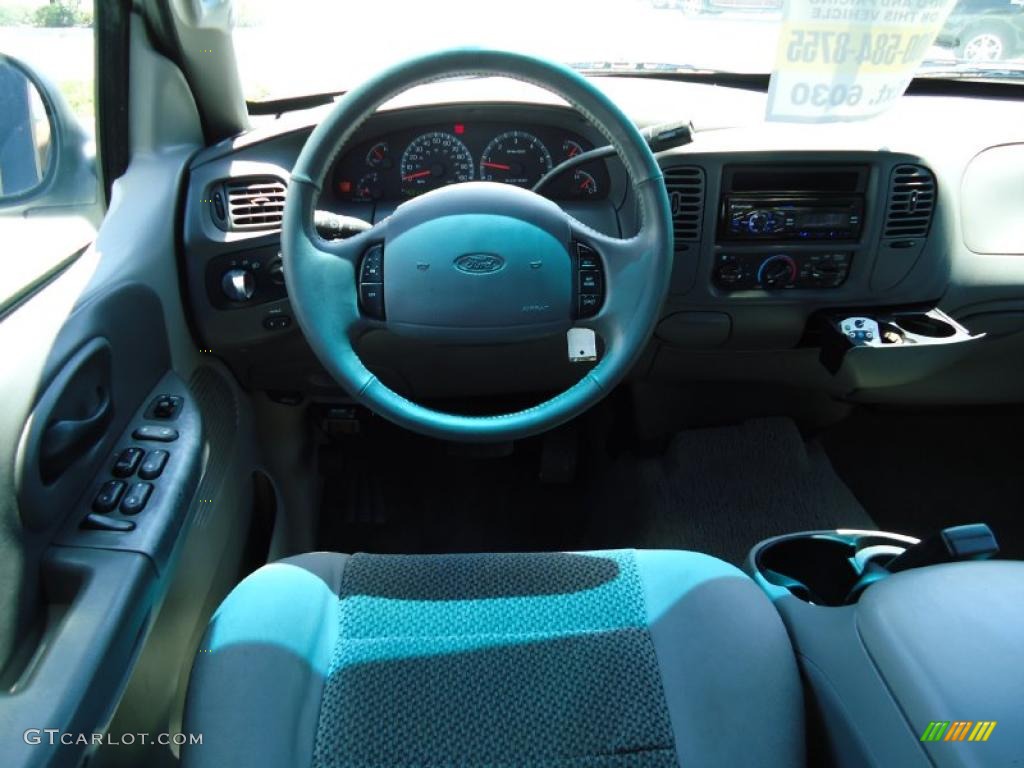 2002 F150 XLT SuperCrew - Silver Metallic / Medium Graphite photo #6