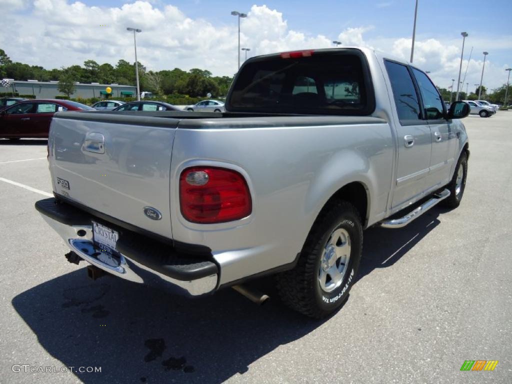 2002 F150 XLT SuperCrew - Silver Metallic / Medium Graphite photo #8