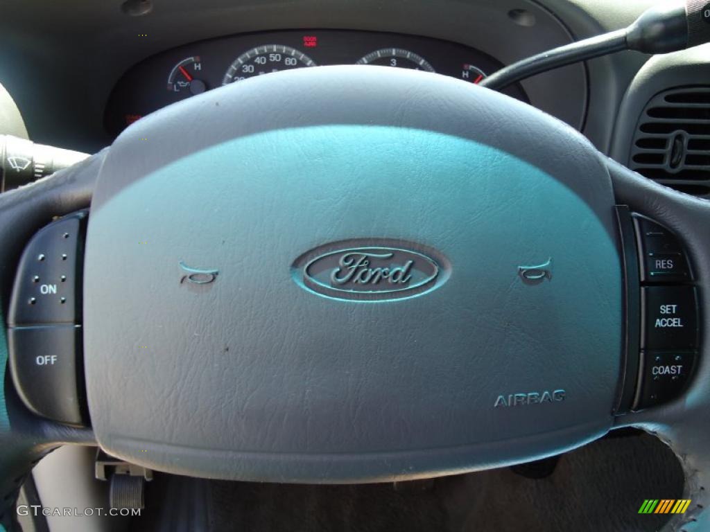 2002 F150 XLT SuperCrew - Silver Metallic / Medium Graphite photo #21