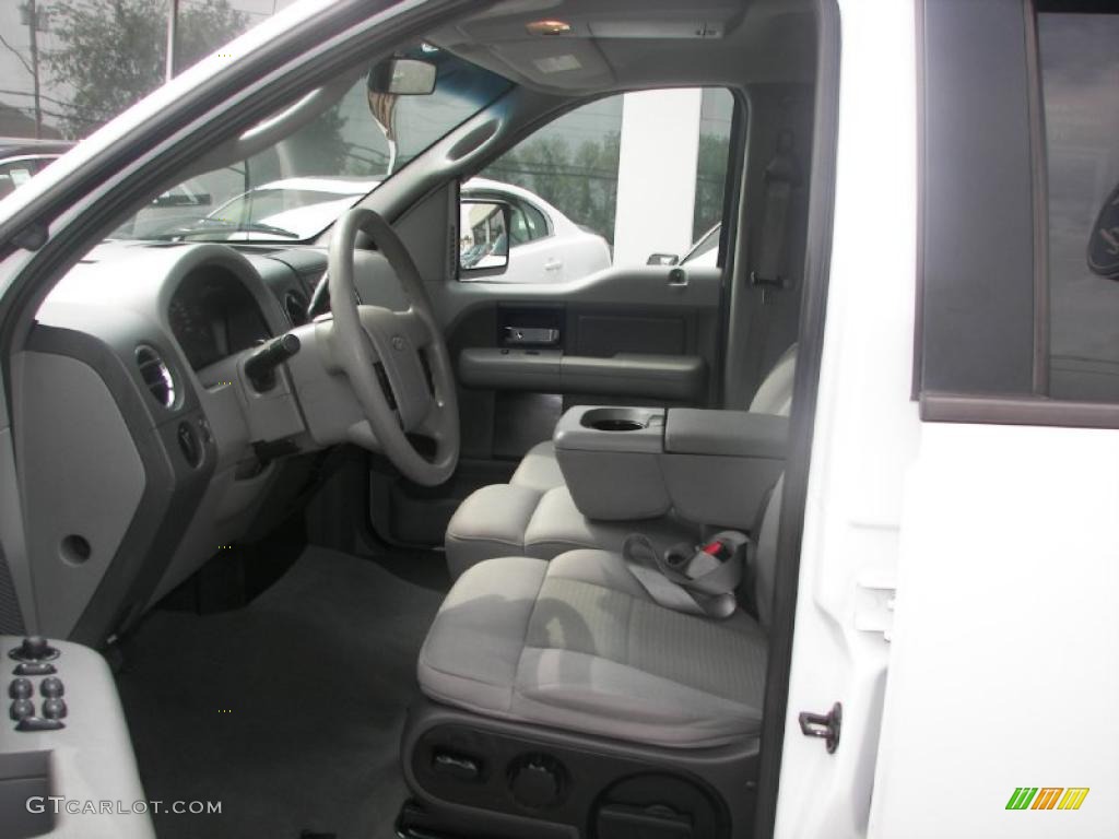 2006 F150 XLT SuperCrew 4x4 - Oxford White / Medium/Dark Flint photo #5