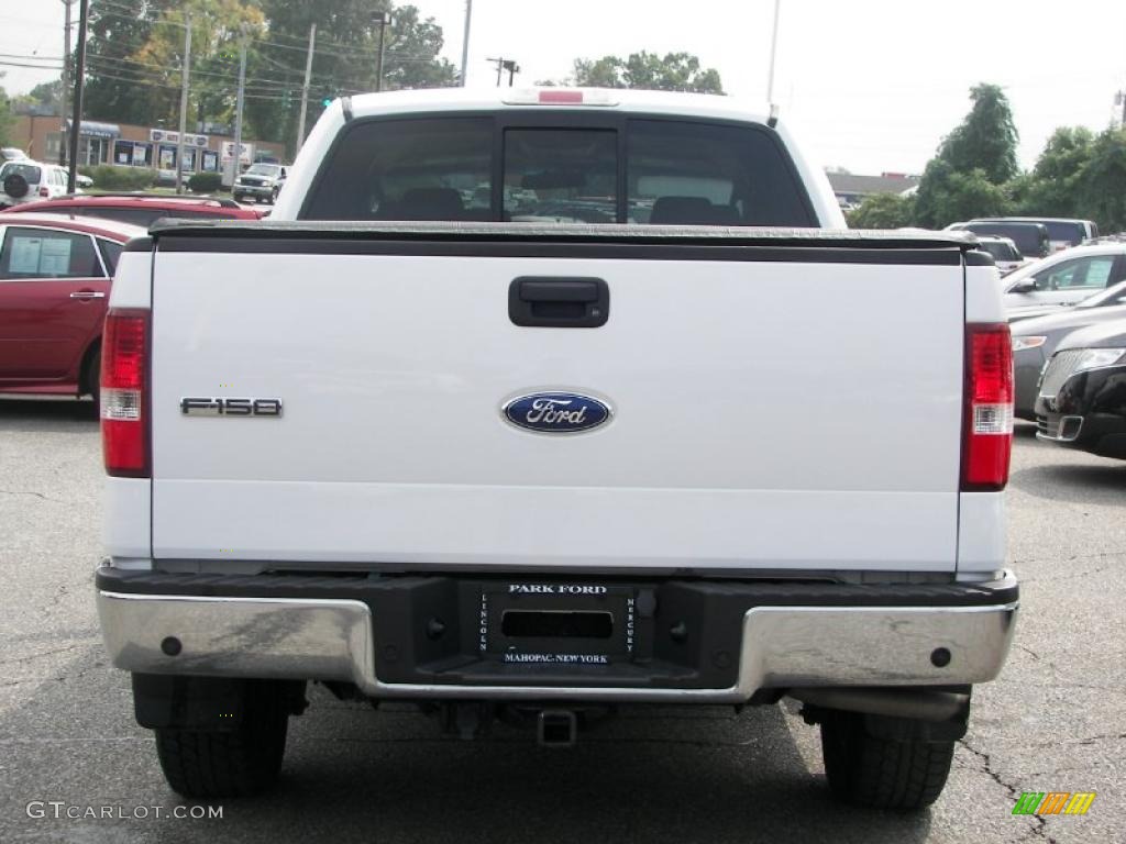 2006 F150 XLT SuperCrew 4x4 - Oxford White / Medium/Dark Flint photo #20