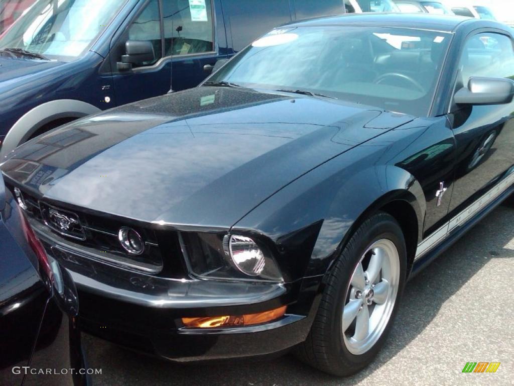 2007 Black Ford Mustang V6 Premium Coupe 34799821