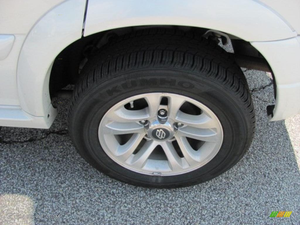 2006 XL7 7 Passenger AWD - White Pearl / Beige photo #7