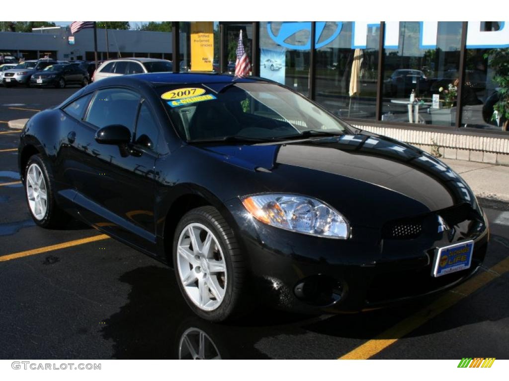 2007 Eclipse SE Coupe - Kalapana Black / Dark Charcoal photo #1