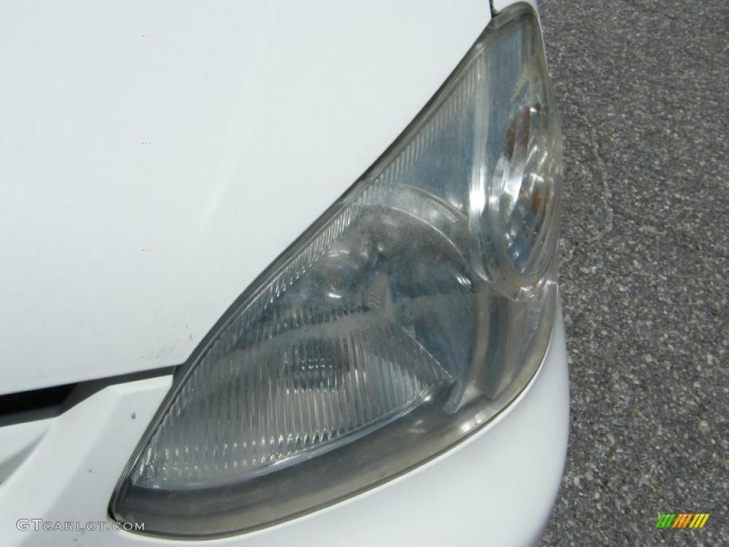 2003 ECHO Sedan - Polar White / Shadow Gray photo #9