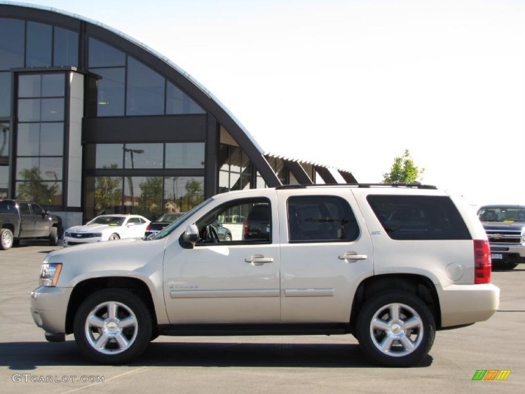 2007 Tahoe LTZ 4x4 - Gold Mist Metallic / Light Cashmere/Ebony photo #1