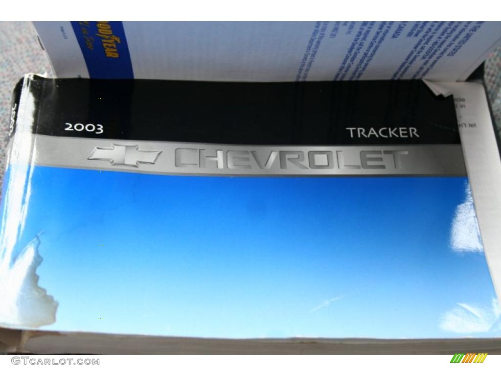 2003 Tracker 4WD Hard Top - Indigo Blue Metallic / Medium Gray photo #4
