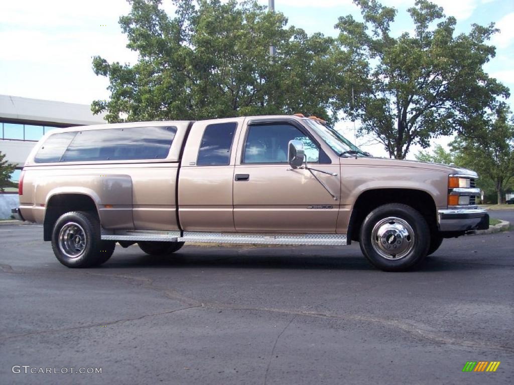 1996 C/K 3500 C3500 Extended Cab Dually - Light Autumnwood Metallic / Tan photo #7