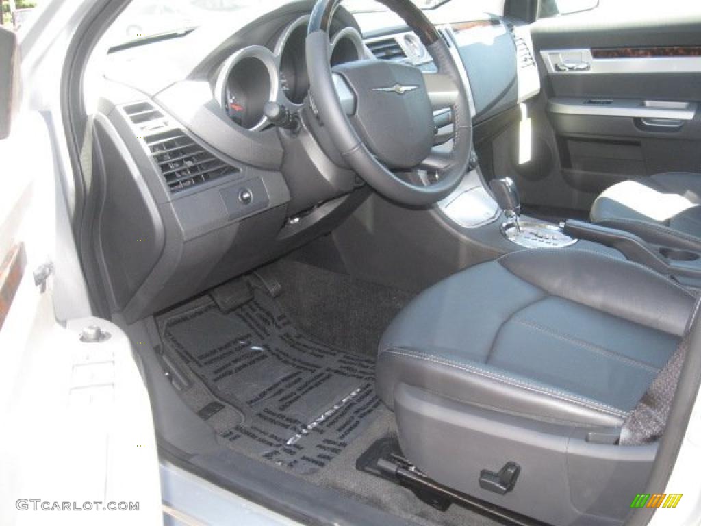2010 Sebring Limited Sedan - Bright Silver Metallic / Dark Slate Gray photo #8