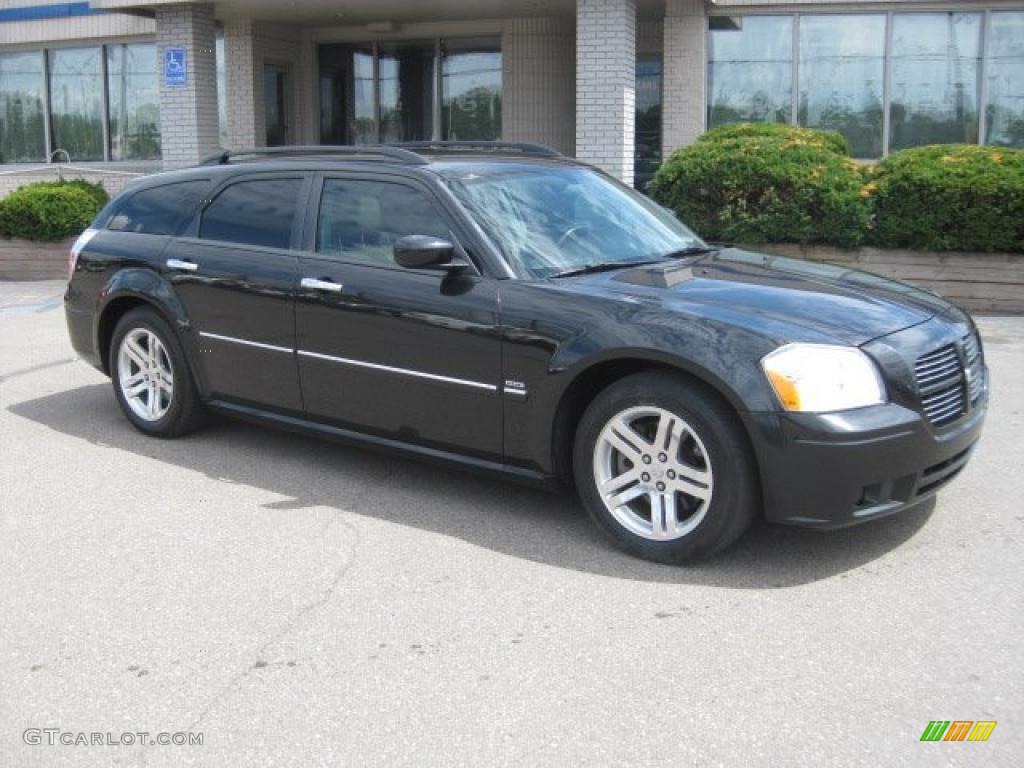 2005 Magnum R/T - Brilliant Black Crystal Pearl / Dark Slate Gray/Light Graystone photo #1