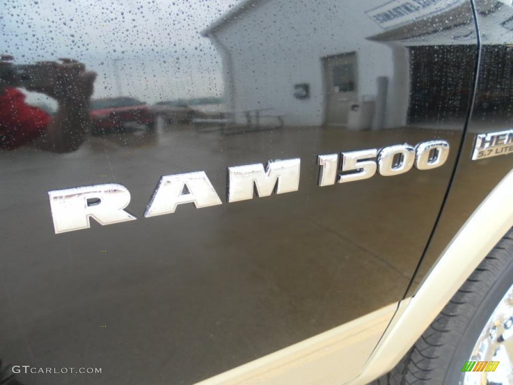 2011 Ram 1500 Laramie Crew Cab 4x4 - Brilliant Black Crystal Pearl / Light Pebble Beige/Bark Brown photo #19