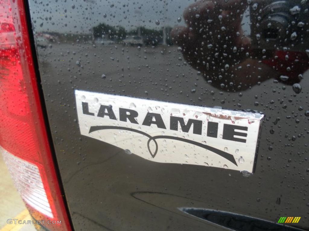 2011 Ram 1500 Laramie Crew Cab 4x4 - Brilliant Black Crystal Pearl / Light Pebble Beige/Bark Brown photo #21