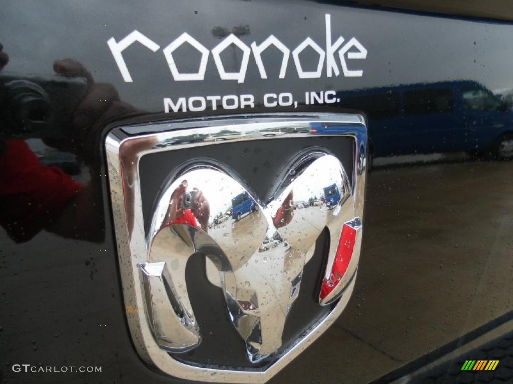 2011 Ram 1500 Laramie Crew Cab 4x4 - Brilliant Black Crystal Pearl / Light Pebble Beige/Bark Brown photo #22