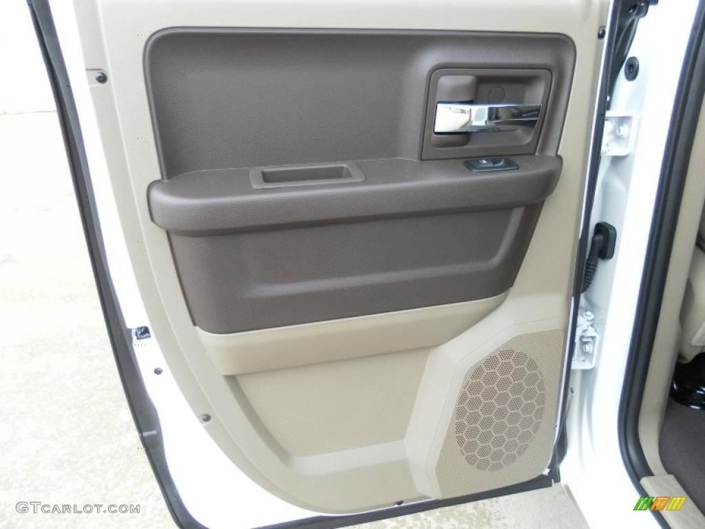2011 Ram 1500 Laramie Quad Cab 4x4 - Bright White / Light Pebble Beige/Bark Brown photo #20