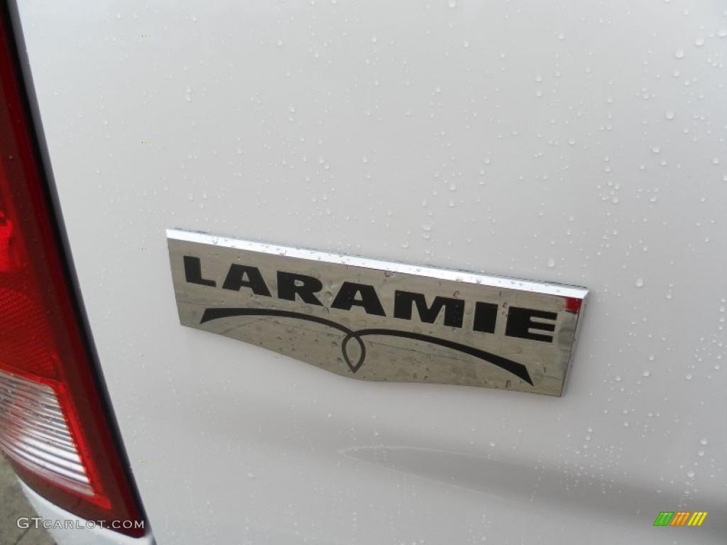 2011 Ram 1500 Laramie Quad Cab 4x4 - Bright White / Light Pebble Beige/Bark Brown photo #25