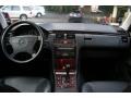 Black - E 320 4Matic Sedan Photo No. 12