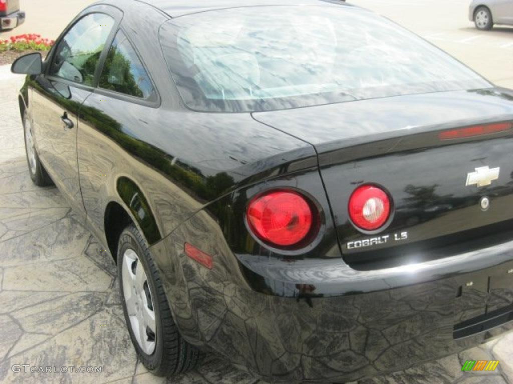 2006 Cobalt LS Coupe - Black / Gray photo #7
