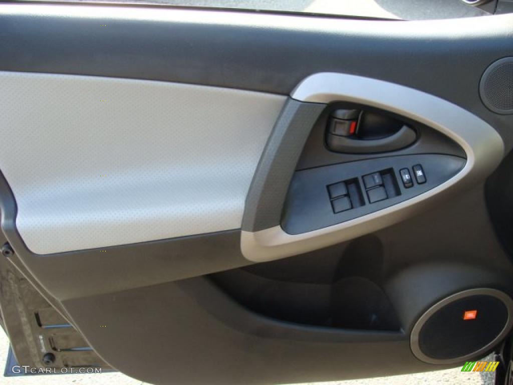 2007 RAV4 Limited 4WD - Black / Ash Gray photo #6