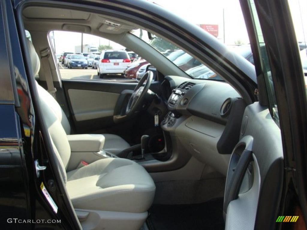 2007 RAV4 Limited 4WD - Black / Ash Gray photo #8