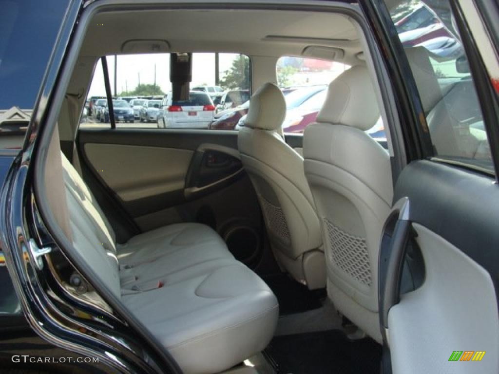 2007 RAV4 Limited 4WD - Black / Ash Gray photo #12