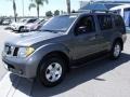 Storm Grey Metallic - Pathfinder S Photo No. 3