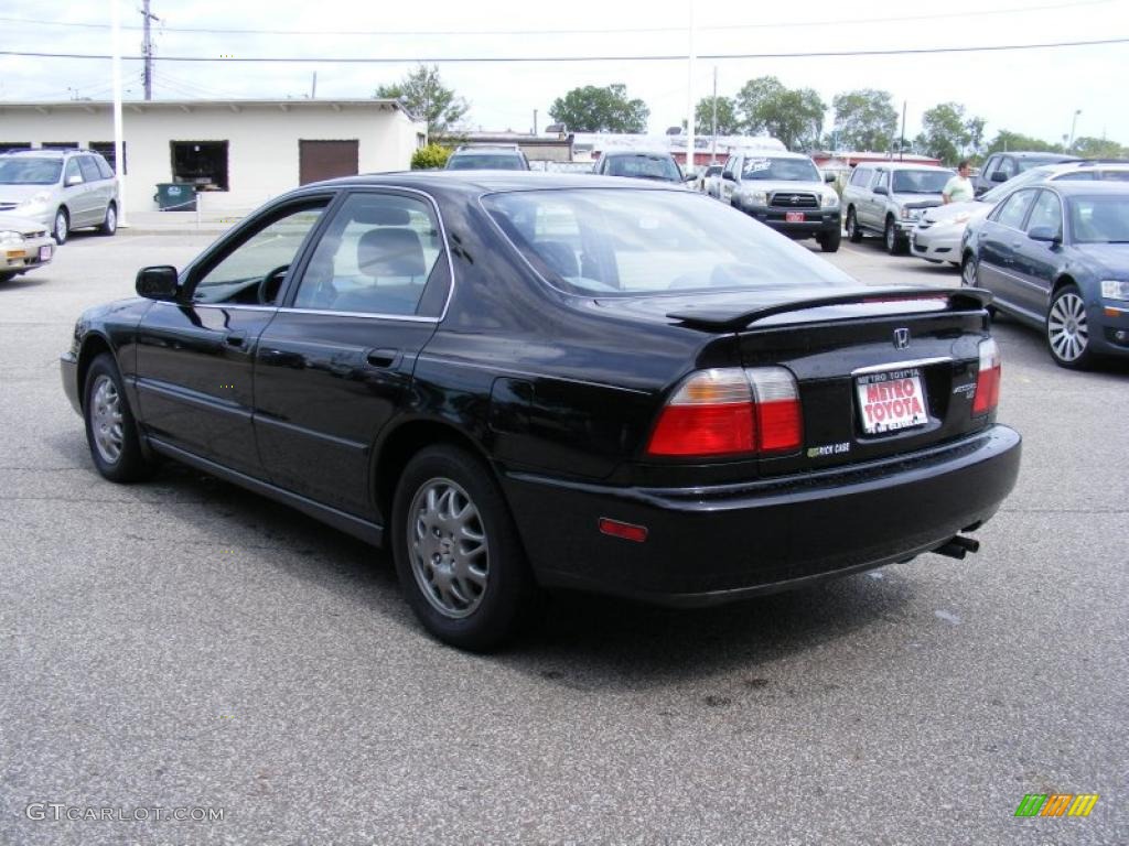 1996 Accord LX V6 Sedan - Granada Black Pearl Metallic / Gray photo #5