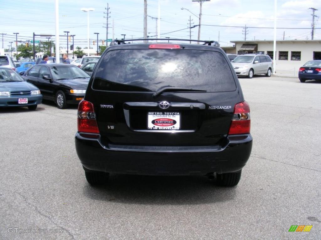 2005 Highlander V6 - Black / Gray photo #4