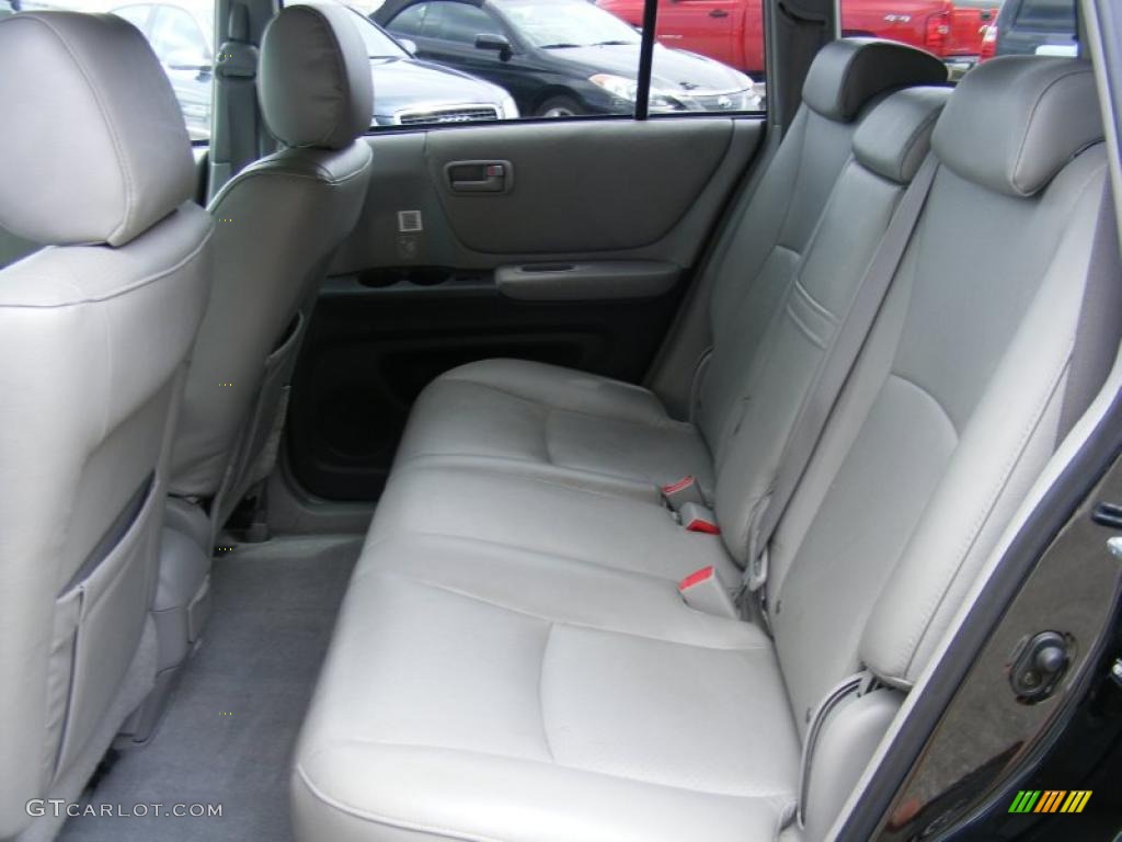 2005 Highlander V6 - Black / Gray photo #11