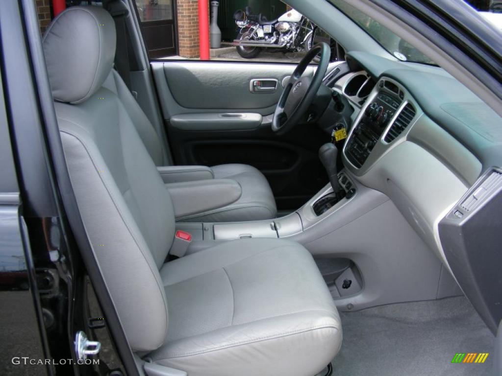 2005 Highlander V6 - Black / Gray photo #15