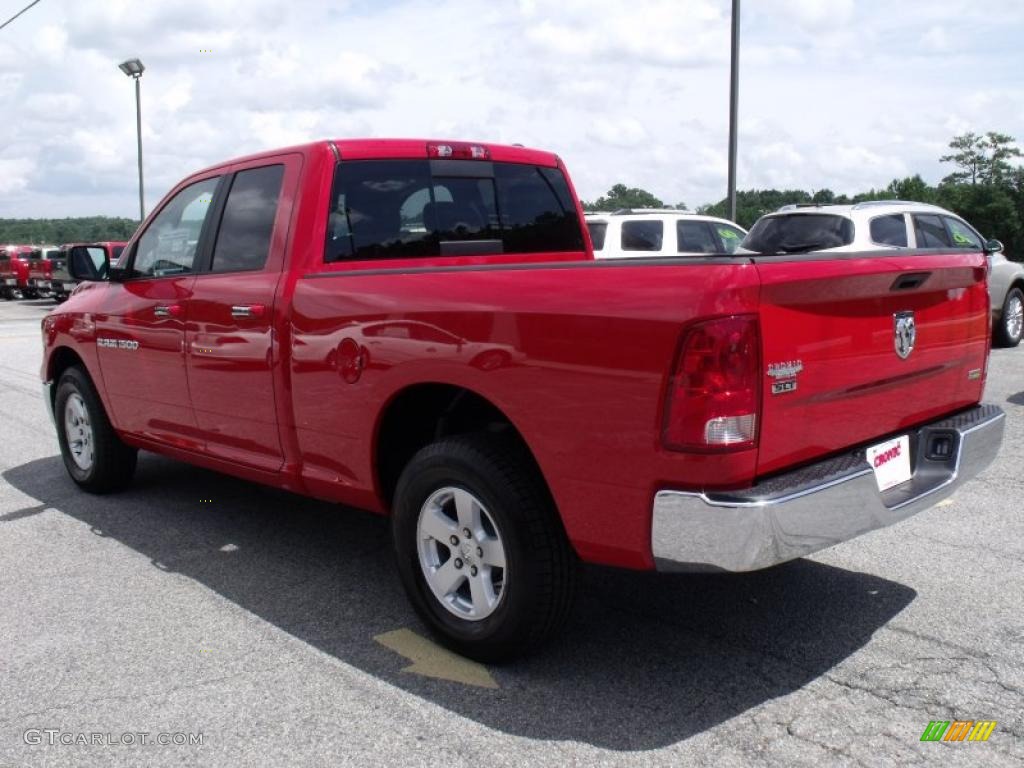 2011 Ram 1500 SLT Quad Cab - Flame Red / Dark Slate Gray/Medium Graystone photo #6