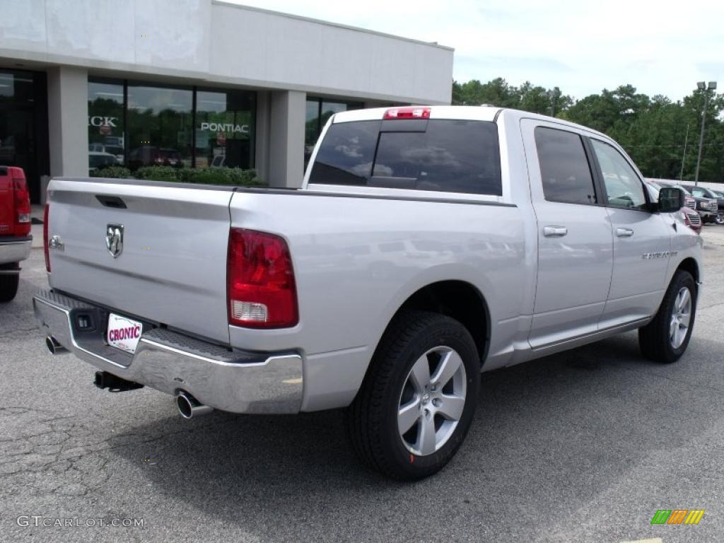 2011 Ram 1500 Big Horn Crew Cab - Bright Silver Metallic / Dark Slate Gray/Medium Graystone photo #8