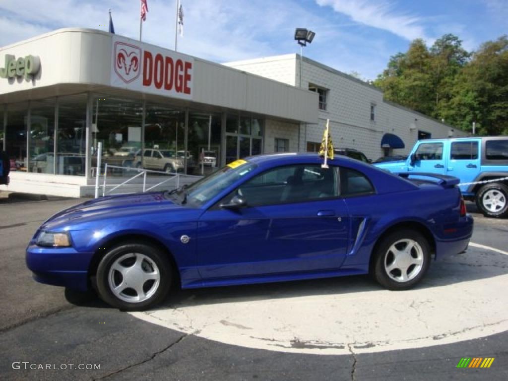 2004 Mustang V6 Coupe - Sonic Blue Metallic / Medium Graphite photo #1