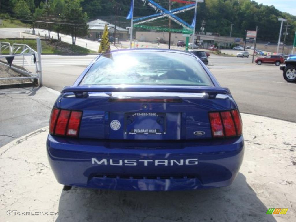 2004 Mustang V6 Coupe - Sonic Blue Metallic / Medium Graphite photo #3