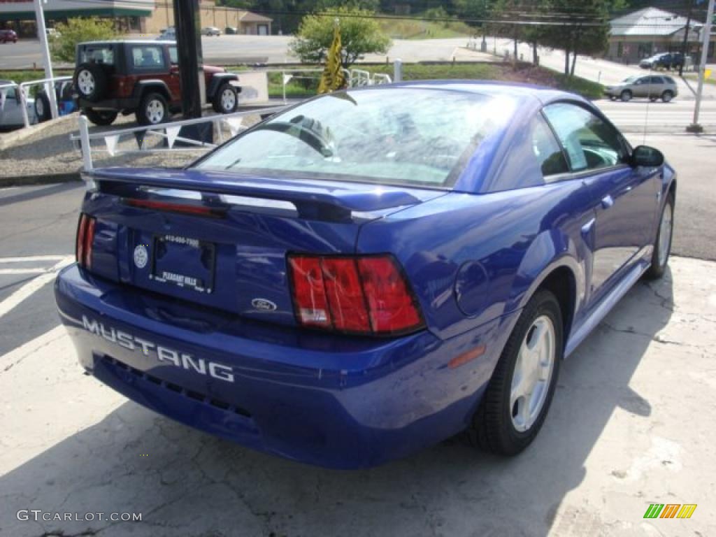 2004 Mustang V6 Coupe - Sonic Blue Metallic / Medium Graphite photo #4
