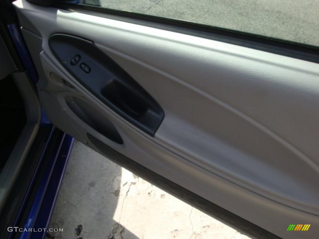 2004 Mustang V6 Coupe - Sonic Blue Metallic / Medium Graphite photo #15