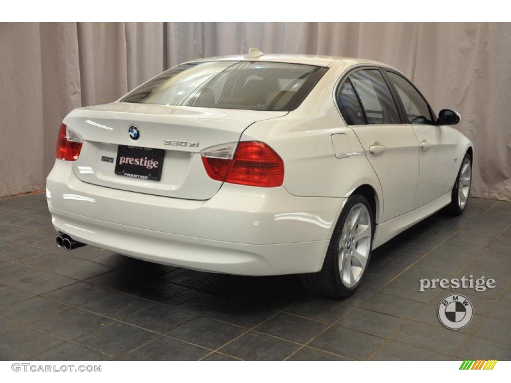 2006 3 Series 330xi Sedan - Alpine White / Natural Brown photo #2