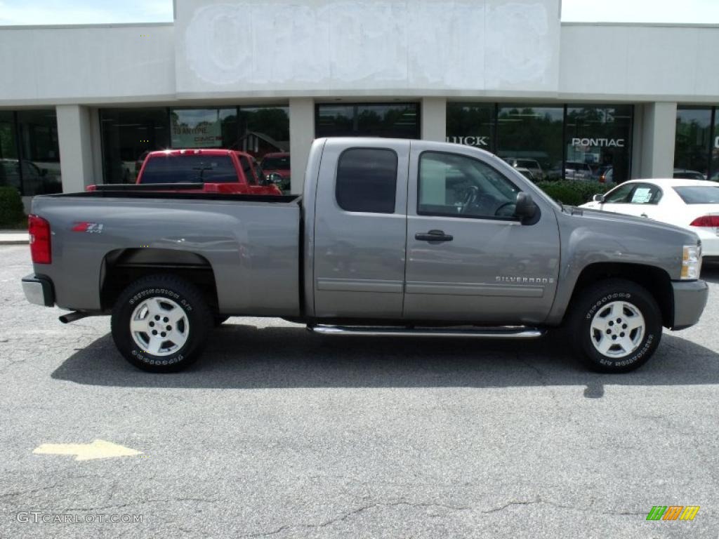 2009 Silverado 1500 LT Extended Cab 4x4 - Graystone Metallic / Dark Titanium photo #1
