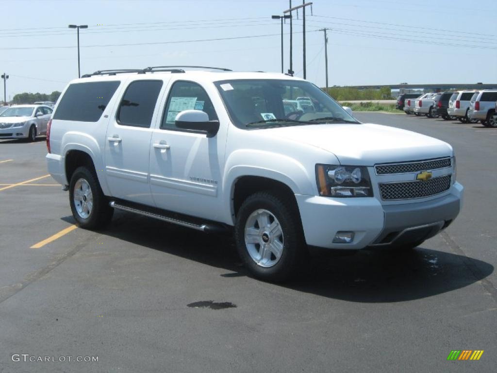 2011 Suburban LT 4x4 - Summit White / Light Cashmere/Dark Cashmere photo #3