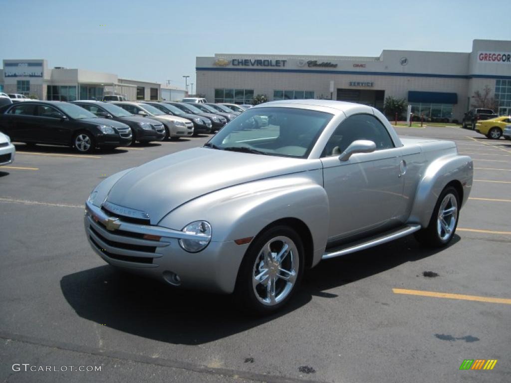 Ricochet Silver Metallic 2005 Chevrolet SSR Standard SSR Model Exterior Photo #34886793