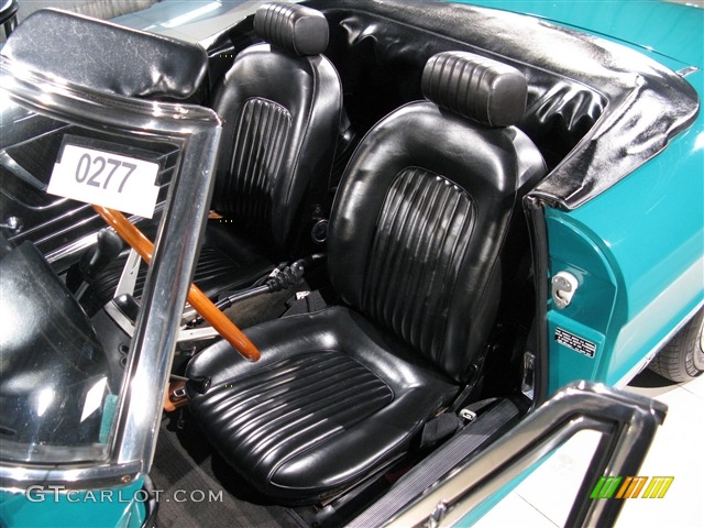 Black Interior 1969 Alfa Romeo 1750 Spider Veloce Standard 1750 Spider Veloce Model Photo #348881