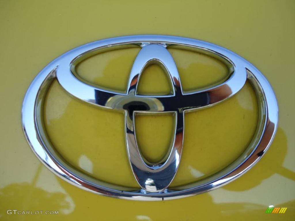 2004 MR2 Spyder Roadster - Solar Yellow / Black photo #18